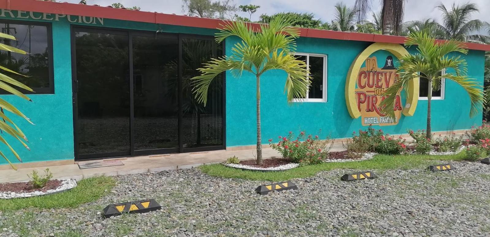 Hotel La Cueva Del Pirata Casitas Exterior foto